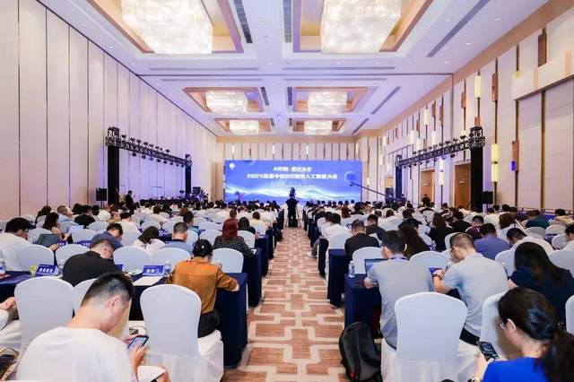 双轮驱动产业跃迁：AI技术重塑纺织价值链，海珠宣言开启新纪元