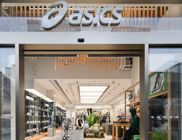 ASICS亚瑟士成都太古里城市形象店正式开业
