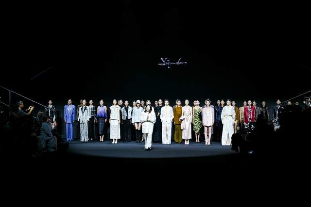 以初心织就服饰共情，让 “人即品牌” 照见女性灵魂——专访 Y2FREEDOM 品牌主理人胡莹莹