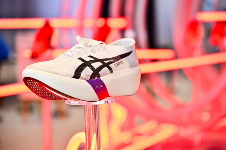 ASICS亚瑟士签约运动员李芷萱破赛会纪录夺冠 天津马拉松圆满落幕