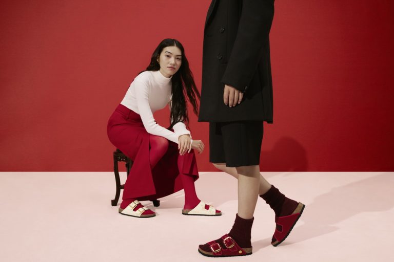 火马之年：BIRKENSTOCK 推出独家特别系列，庆贺 2026 春节 
