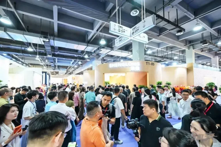 万象潮新 潮向海宁｜2026海宁皮革时装展隆重举行，蓄势破界！
